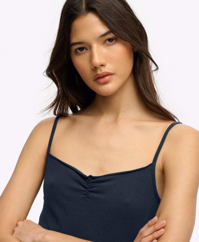 Athletic Essentials: Geplooide cami-top