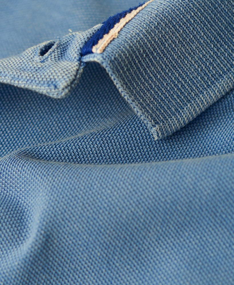 gescheurd poloshirt in heraldisch blauw