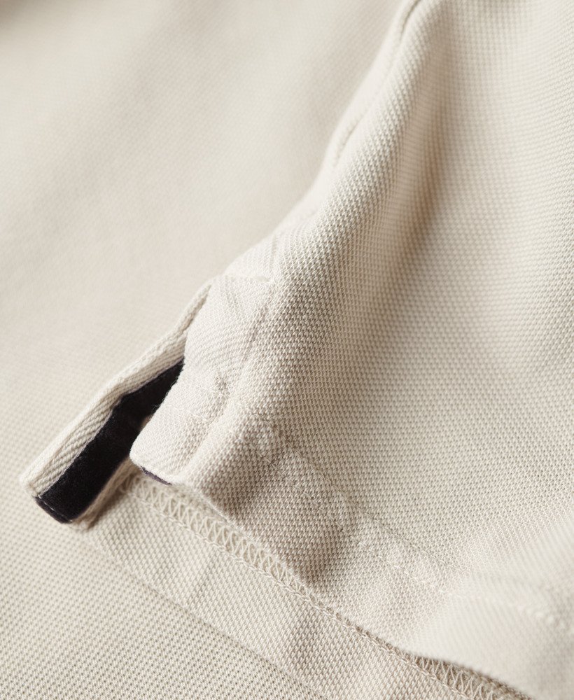 gescheurd poloshirt in licht steenbeige