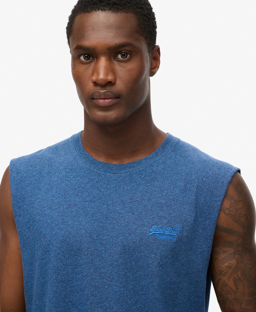 tanktop met essential logo van biologisch katoen in felblauw.
