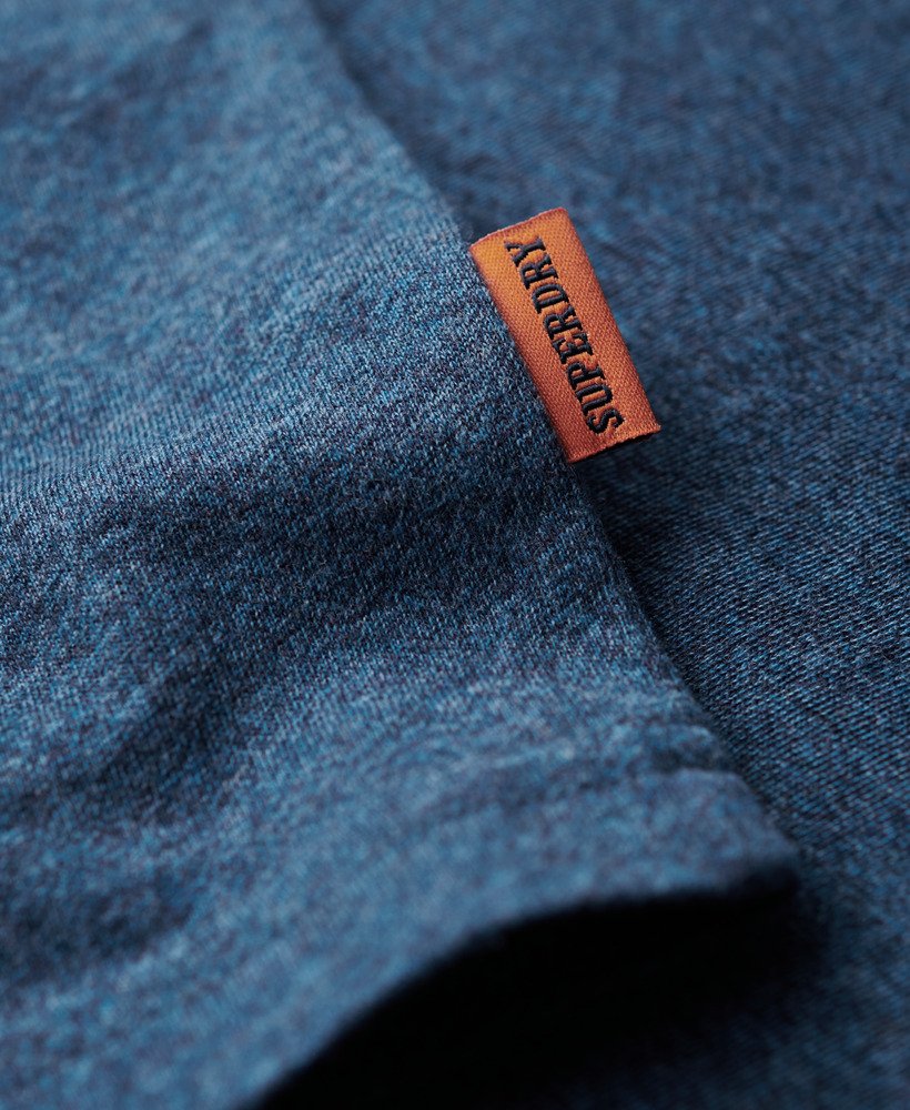 tanktop met essential logo van biologisch katoen in felblauw.