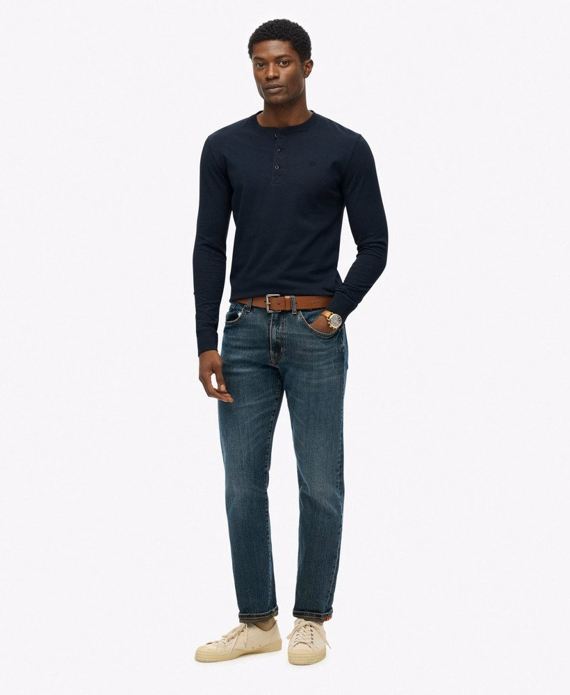 Klassieke, essentiële Henley-top