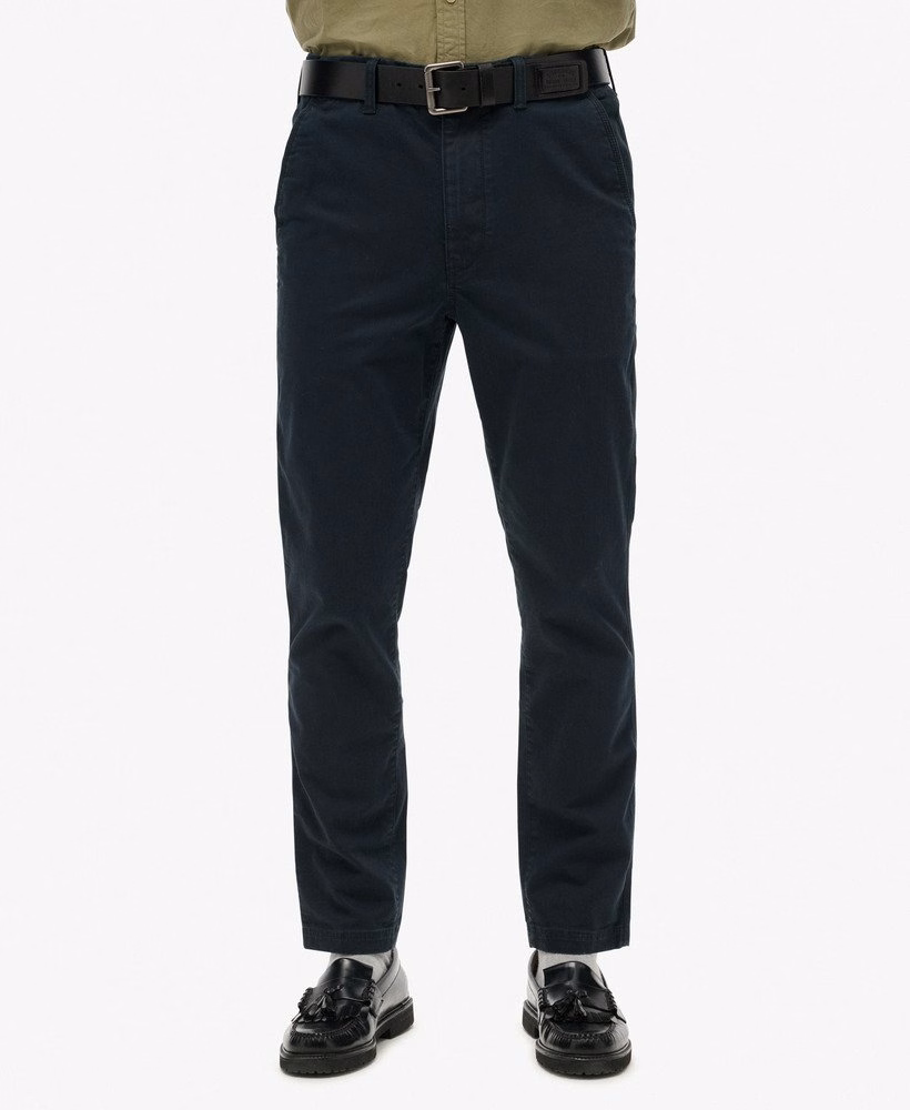 Internationale chino broek