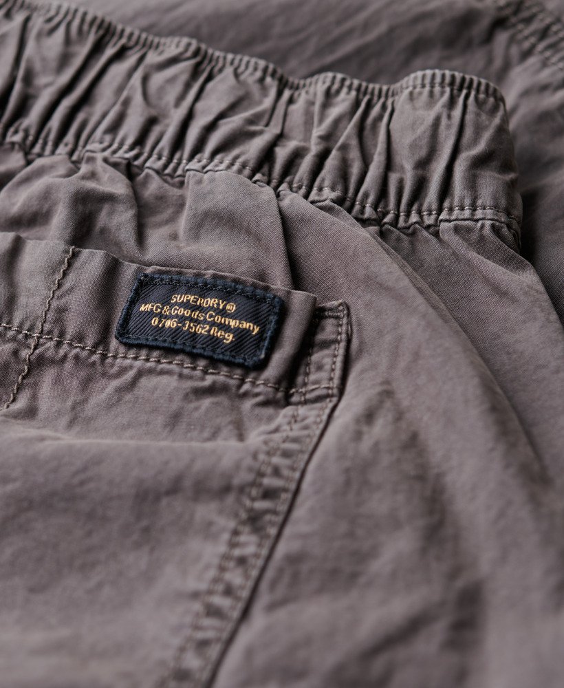 vintage cargo broek met lage taille en elastische tailleband in donkergrijs.